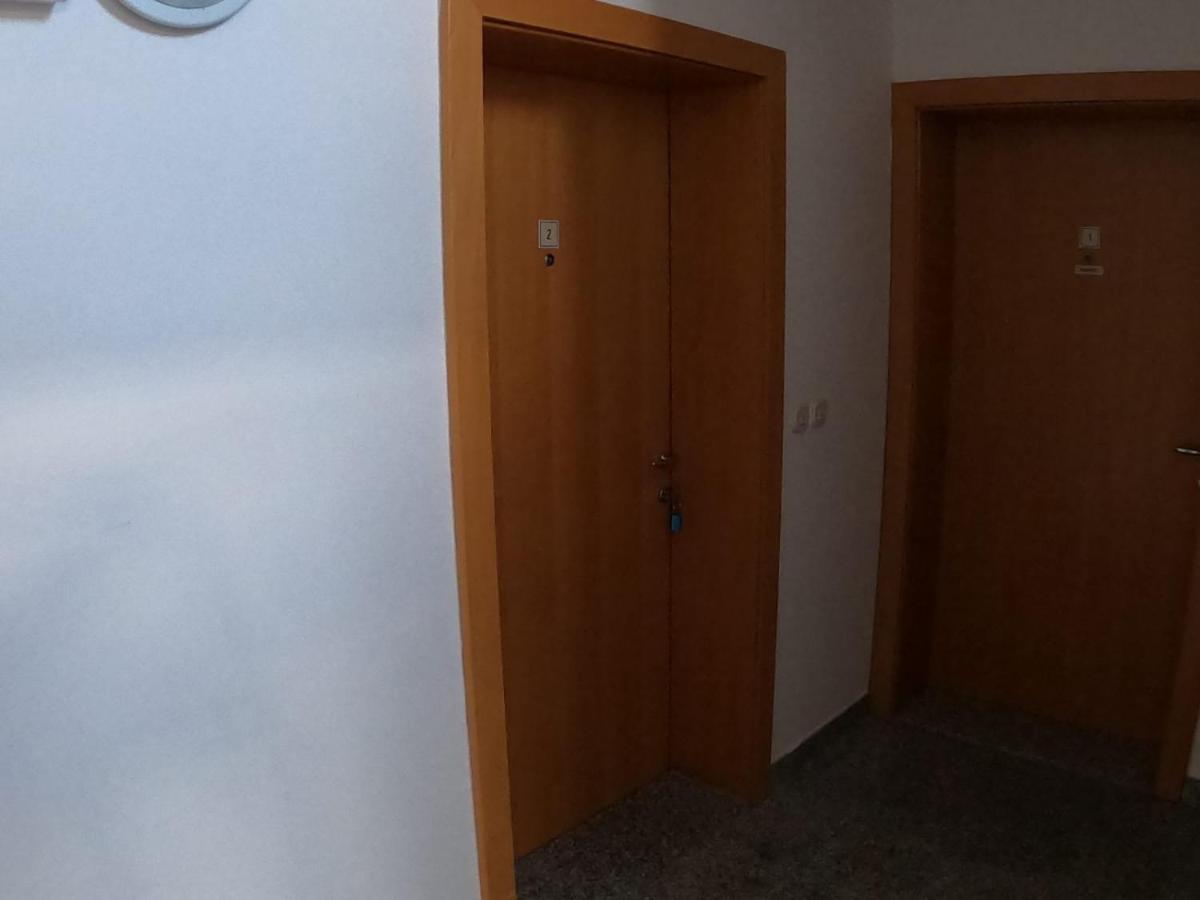 Apartment Dilba Novalja Bagian luar foto