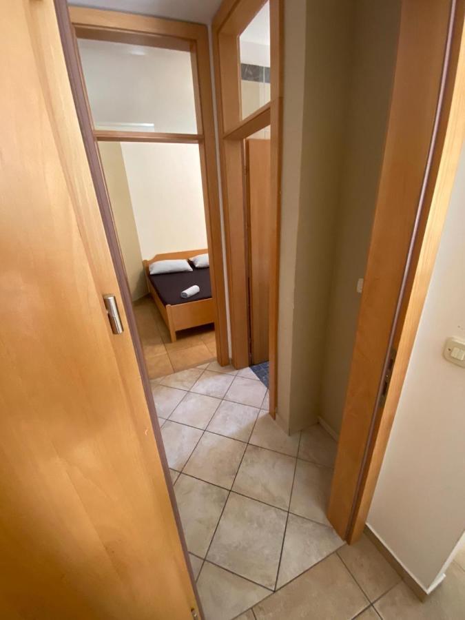 Apartment Dilba Novalja Bagian luar foto