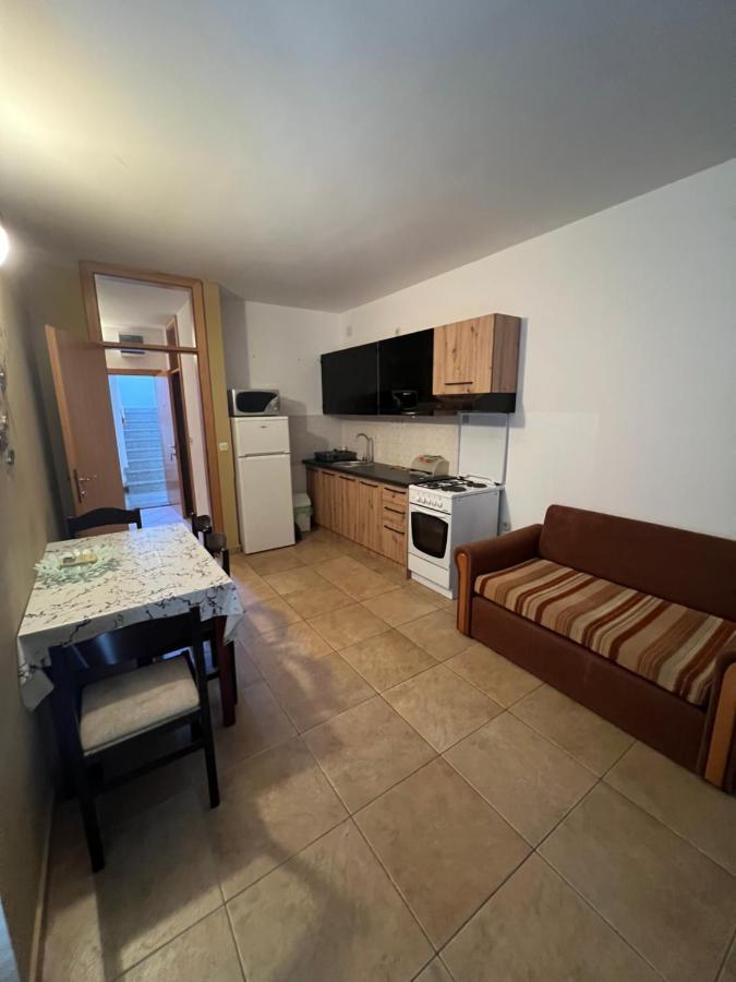 Apartment Dilba Novalja Bagian luar foto